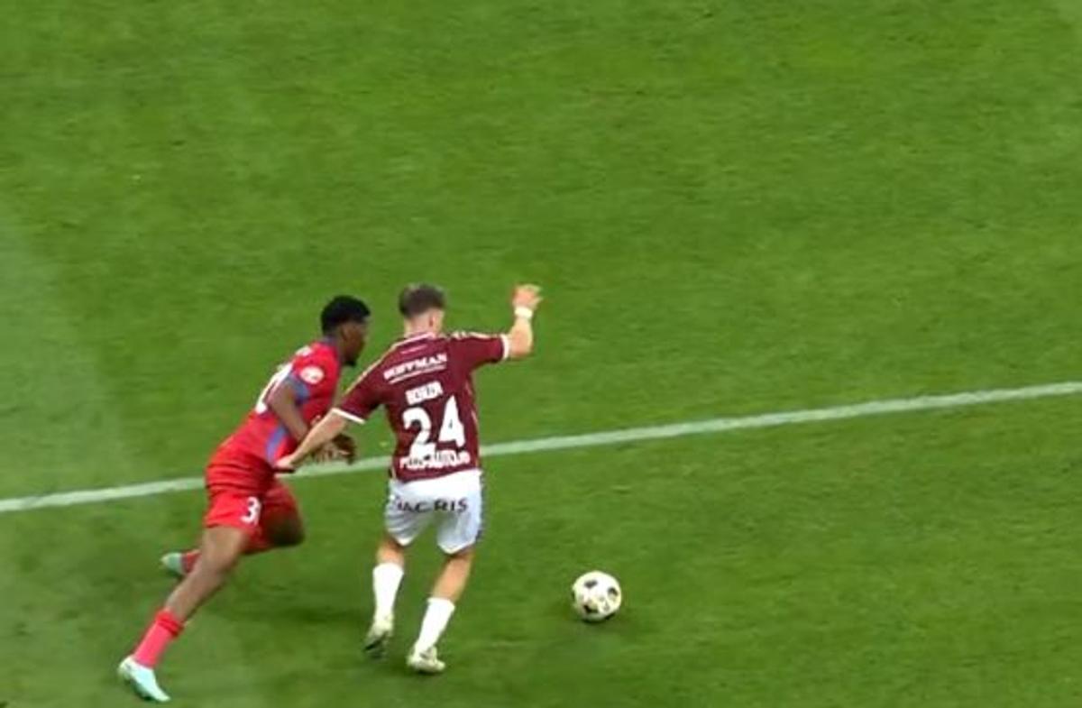 Gafă Siyabonga Ngezana în Rapid - FCSB