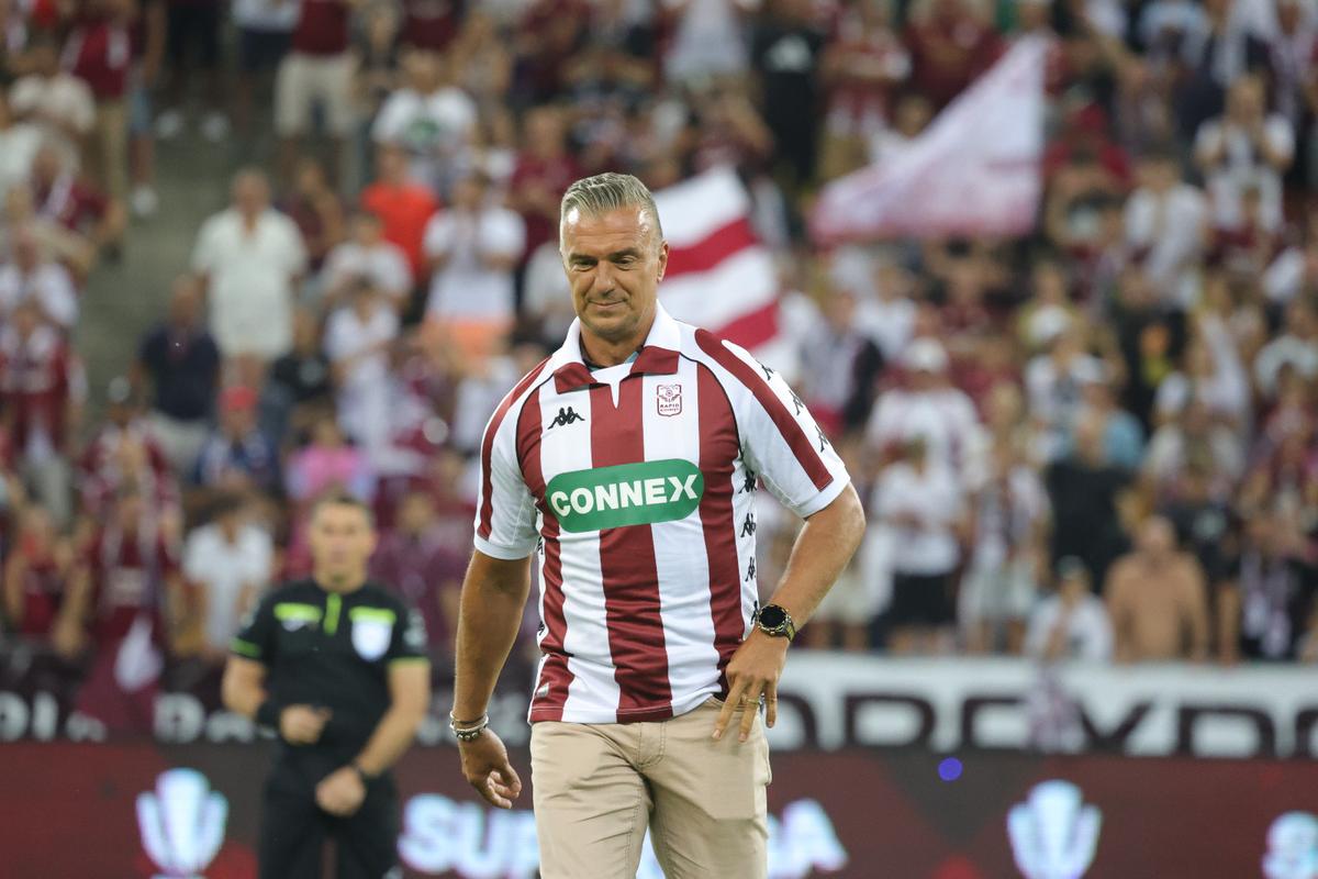 „Imnul Golanilor”, torțe, rasism și înjurături » Cum a arătat debutul meciului Rapid - FCSB