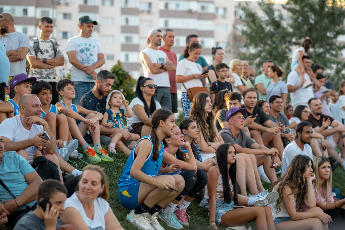 400 de jucători la competiția de baschet 3x3 » Meciuri spectaculoase + show cu vedete în Parcul Liniei