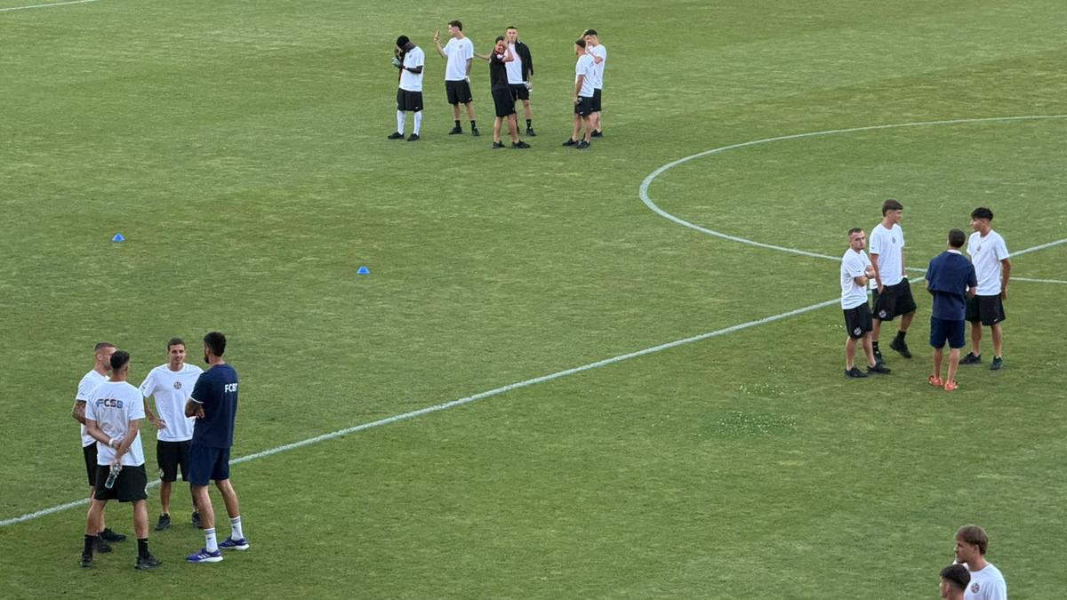 Cum arată gazonul de pe „Arcul de Triumf”, înainte de FCSB - FC Botoșani