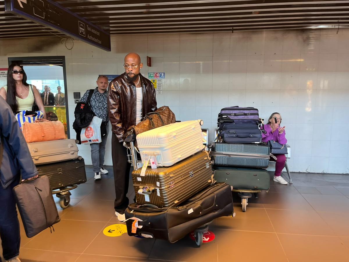 Arnold Garita a ajuns la București pentru a semna cu FCSB » Cine l-a întâmpinat pe aeroport