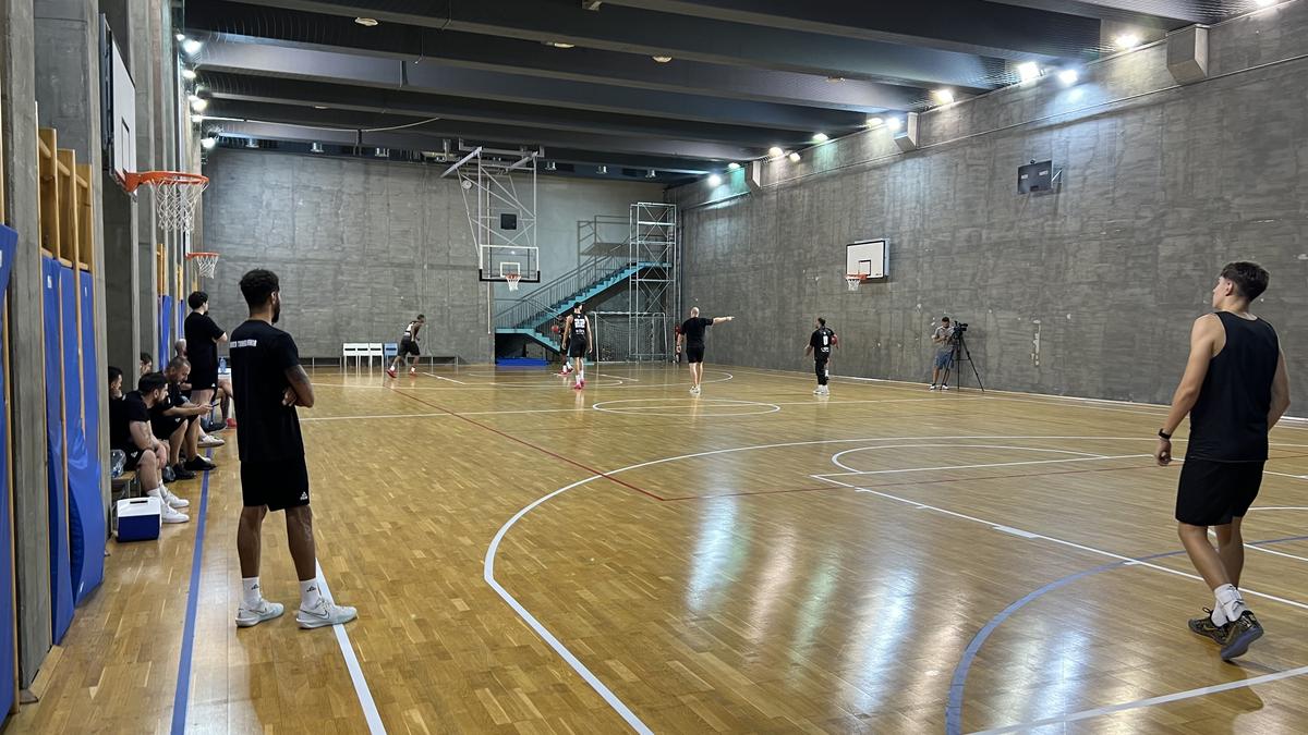 U-BT Cluj-Napoca a efectuat primul antrenament din noul sezon » Ce au declarat Mihai Silvășan și jucătorii săi