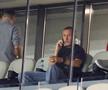 Mihai Stoica, vorbind la telefon, la pauza partidei dintre FCSB și FC Botoșani