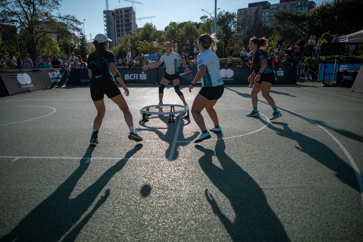 400 de jucători la competiția de baschet 3x3 » Meciuri spectaculoase + show cu vedete în Parcul Liniei