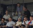 Dan Petrescu, în lojă alături de Valeriu Argăseală și Mihai Stoica la FCSB - FC Botoșani / Foto: Ionuț Iordache GSP