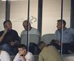 Mihai Stoica, vorbind la telefon, la pauza partidei dintre FCSB și FC Botoșani