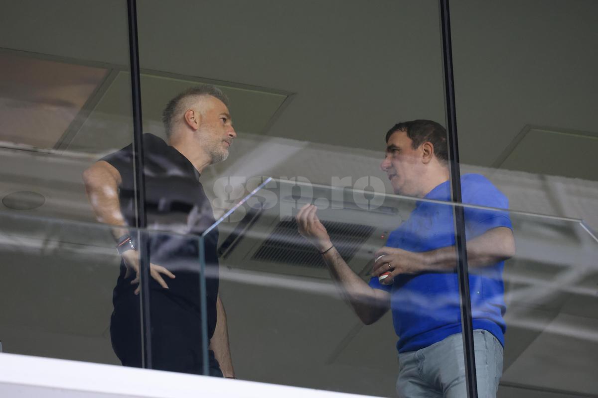 Edi Iordănescu, Gică Hagi și Dan Petrescu, prezenți pe „Arcul de Triumf” la FCSB - Botoșani / Foto: Ionuț Iordache GSP