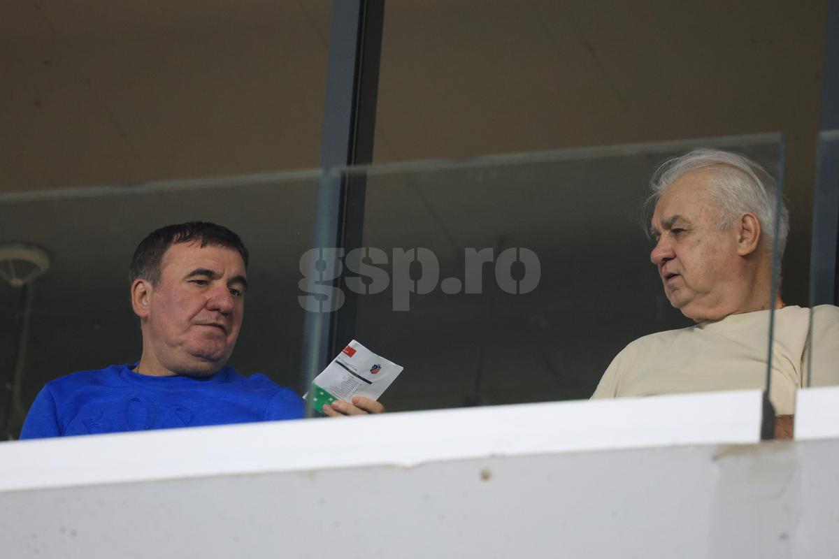 Edi Iordănescu, Gică Hagi și Dan Petrescu, prezenți pe „Arcul de Triumf” la FCSB - Botoșani / Foto: Ionuț Iordache GSP