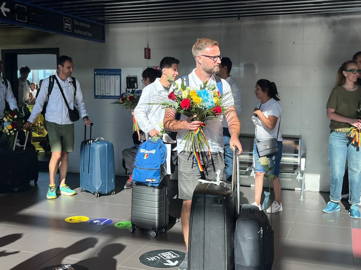 David Popovici, la sosirea în România