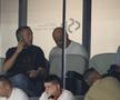 Mihai Stoica, vorbind la telefon, la pauza partidei dintre FCSB și FC Botoșani