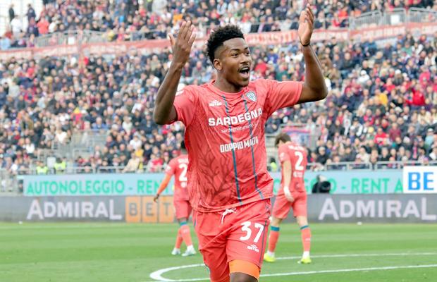 Fotbalistul din Serie A, la un pas de înec în piscină » Transportat cu elicopterul și internat la terapie intensivă