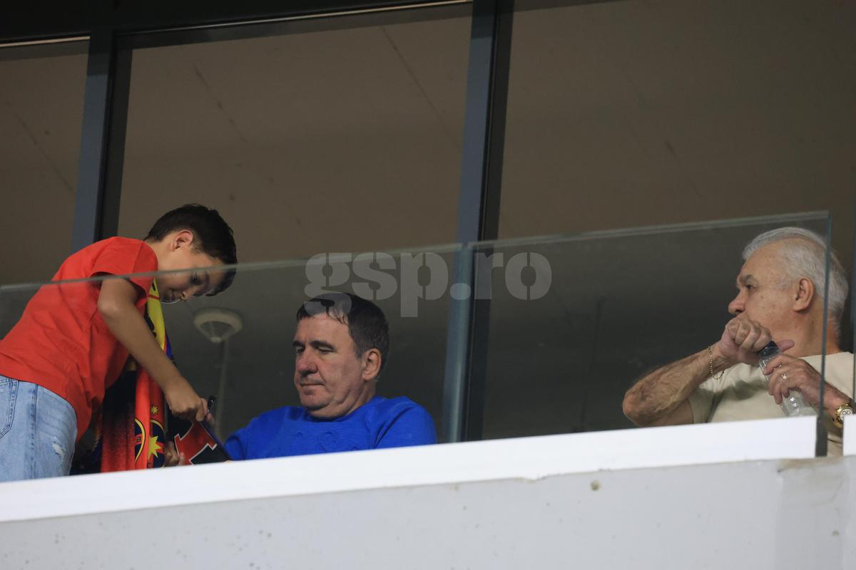 Edi Iordănescu, Gică Hagi și Dan Petrescu, prezenți pe „Arcul de Triumf” la FCSB - Botoșani / Foto: Ionuț Iordache GSP