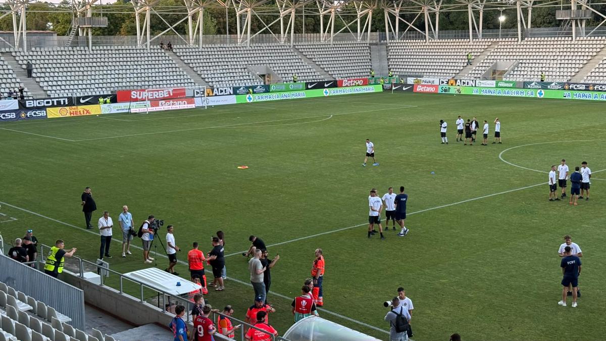 Cum arată gazonul de pe „Arcul de Triumf”, înainte de FCSB - FC Botoșani
