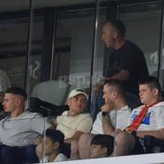 Dan Petrescu, în lojă alături de Valeriu Argăseală și Mihai Stoica la FCSB - FC Botoșani / Foto: Ionuț Iordache GSP