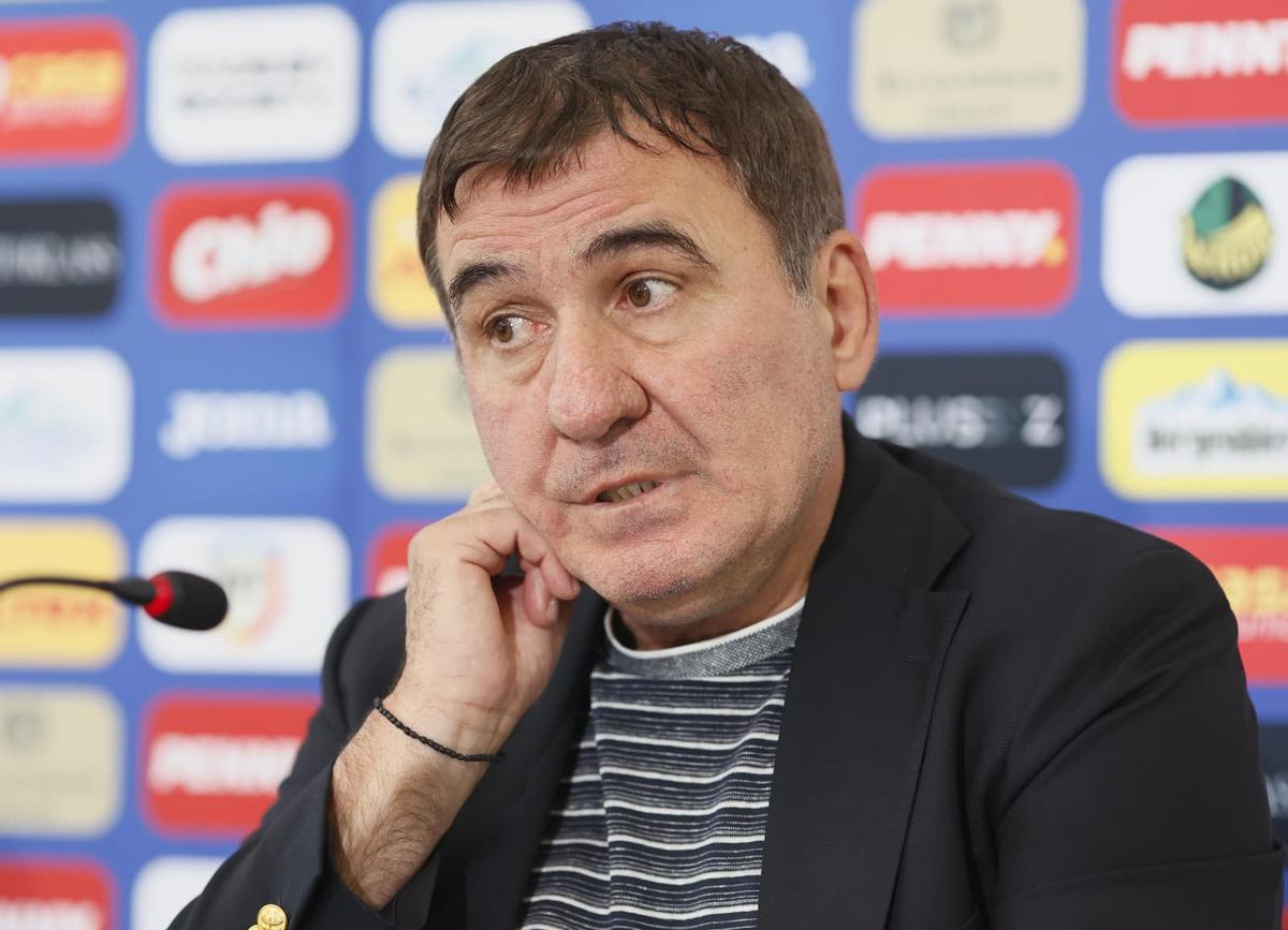 Gheorghe Hagi, conferință de peste o oră » Toate subiectele abordate de selecționer: „Asta am văzut negativ în fotbalul românesc”