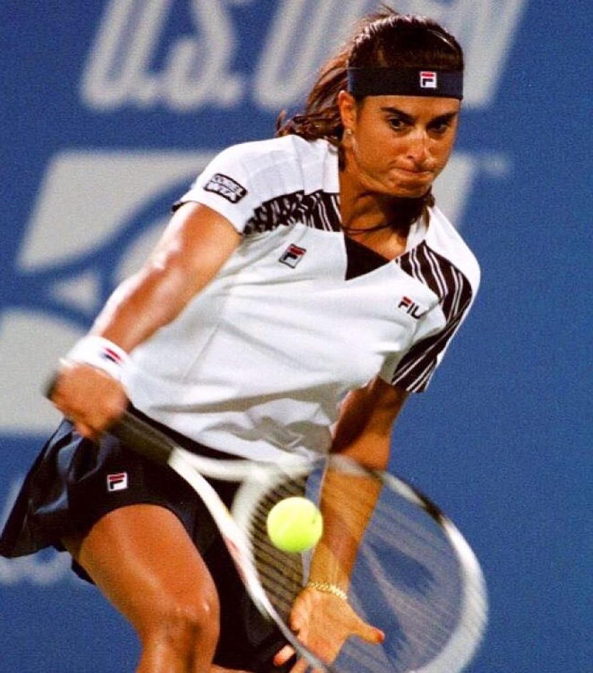 FOTO WOW Cum arată în prezent Gabriela Sabatini, sex-simbolul anilor '90: e fană Juventus