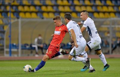 FCSB - SLOVAN LIBEREC. Fără Covid-19, FCSB era Goliat pe lângă Slovan! Echipa roș-albastră domină tot