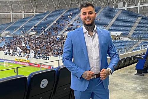 Adrian Mititelu jr. pare să-și fie pierdut sprijinul ultrașilor / Sursă foto: www.facebook.com/adrian.mititelu.353