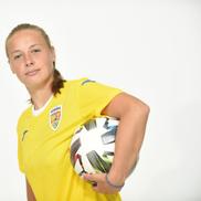 Naționala feminină de fotbal a României își va inaugura astăzi, în meciul contra Croației, noul echipament de joc / Sursă foto: frf.ro