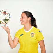 Naționala feminină de fotbal a României își va inaugura astăzi, în meciul contra Croației, noul echipament de joc / Sursă foto: frf.ro
