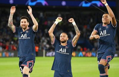 TOP 10 cel mai bine plătiți jucători de fotbal din lume în noul sezon » PRĂPASTIE între locurile 4 și 5 + Un singur nume nu evoluează în Europa!