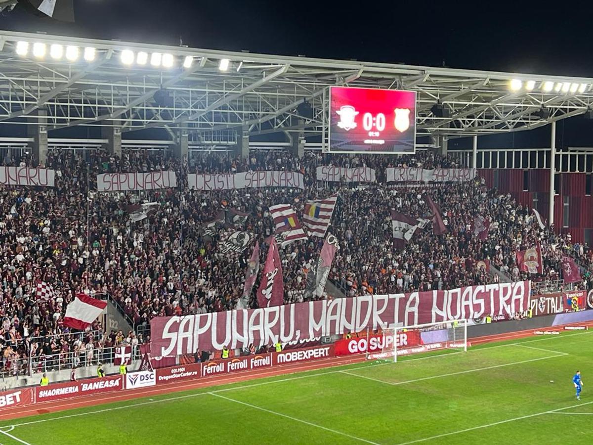 Scenografie specială la Rapid - CS Mioveni: „Săpunaru, mândria noastră”