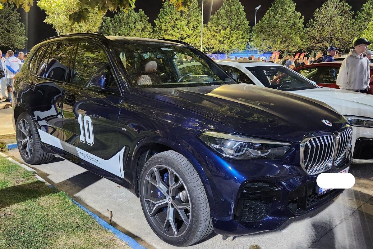 Gică Hagi a venit la stadion în BMW-ul ediție specială, înainte de Farul - FCSB