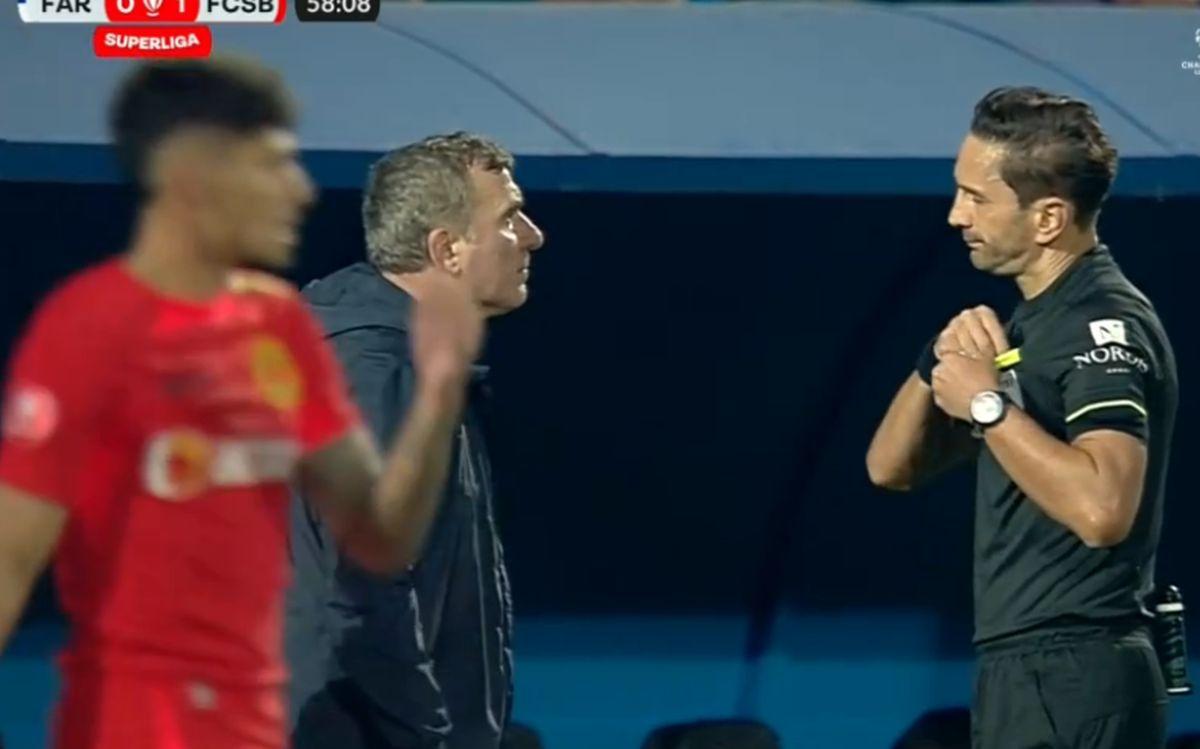 Faza penalty-ului dictat ușor de Sebastian Colțescu în Farul - FCSB » Hagi, criză de nervi: „De ce nu mergi la VAR?!”