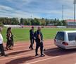 Ultima oară pe „Dinamo”: tur de onoare cu sicriul lui Gigi Mulțescu » Imagini tulburătoare: fostul lider din anii '80, venit în baston, a izbucnit în lacrimi