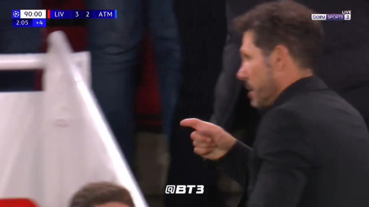 Diego Simeone, gesturi obscene spre suporterii lui Liverpool