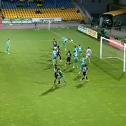 Vladislav Blănuță și-a dat autogol în Oleksandriya - Dinamo Kiev. FOTO: tribuna.com