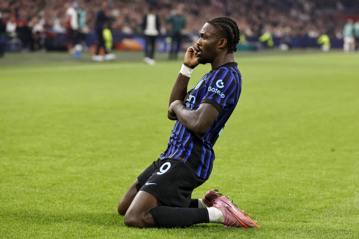 Surpriză! Jucătorul lăudat de Chivu după Ajax - Inter: „A făcut o partidă mare, merită toate laudele!”