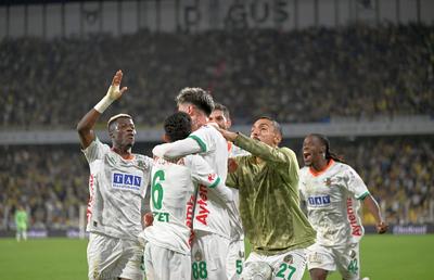 Fără Ianis Hagi, Alanyaspor a obținut un rezultat mare pe terenul lui Fenerbahce