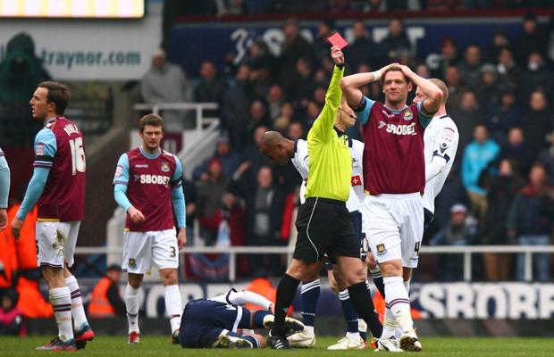 Londra se pregătește cel mai tensionat derby din istoria fotbalului englez: Millwall și West Ham se întâlnesc pentru a 100-a oară