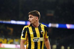 AEK Atena, scor neverosimil fără Răzvan Marin pe teren » La pauză era 6-0!