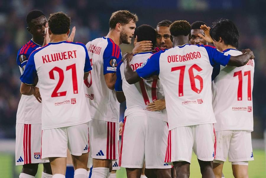 Lyon, campioană Ligue 1 de 7 ori consecutiv în Franța/ Foto: Instagram Echipa de tradiție din Franța a implementat cea mai brutală austeritate din istorie! Directorii merg cu metroul, iar achizițiile sunt aduse cu duba