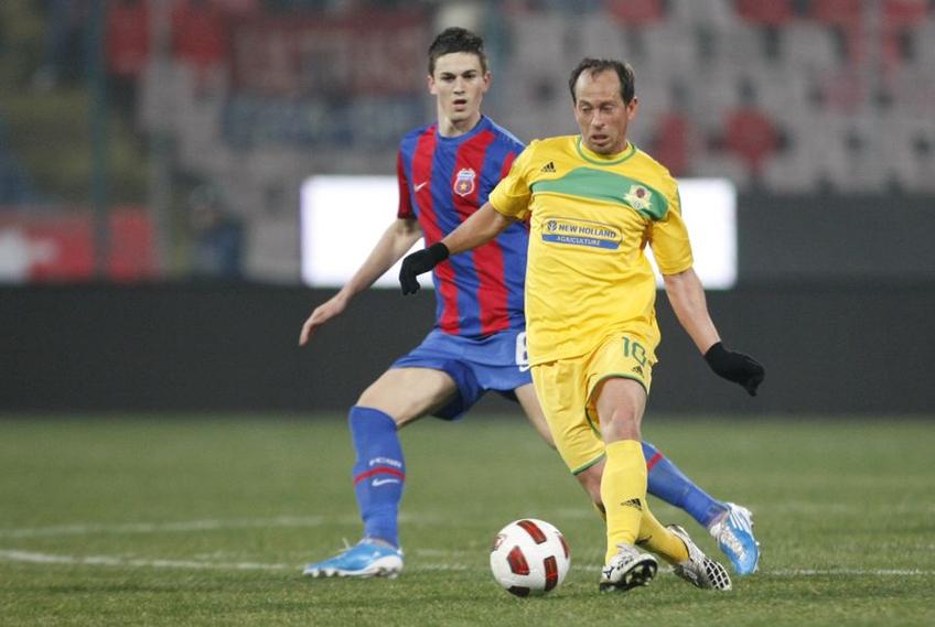 FOTO: Florin Gardoș și Adailton, în Steaua - Vaslui // Înainte de a ajunge la Vaslui, Adailton jucase la PSG, Parma, Bologna, Verona și Genoa