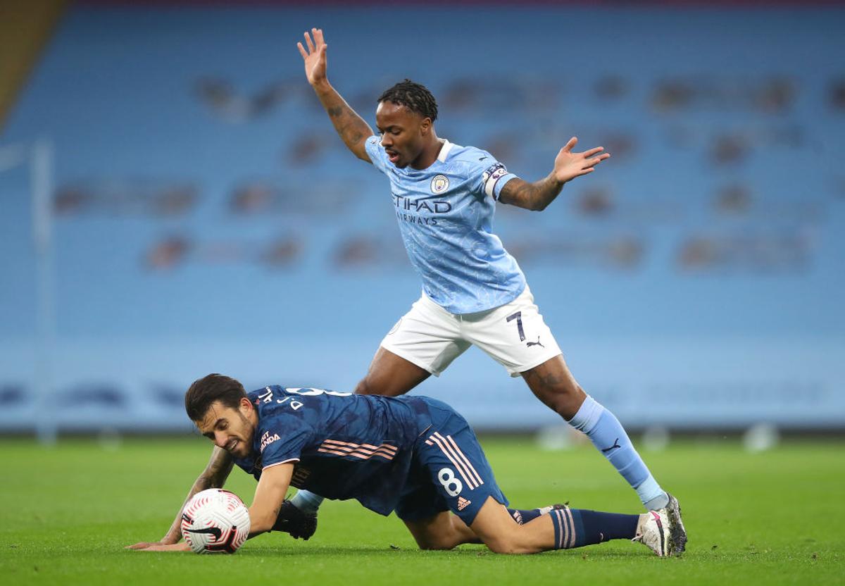 VIDEO Sergio Aguero a scandalizat lumea fotbalului! A luat arbitra de gât în Manchester City - Arsenal: „Ar trebui să fie interzis”