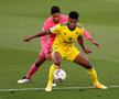 Anthony Lozano (galben), autorul golului, într-un duel cu Raphael Varane // foto: Guliver/gettyimages