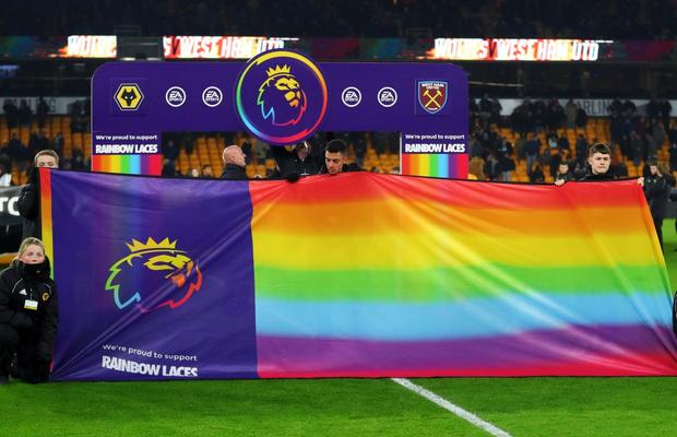 Gary Lineker: „Știu doi jucători gay din Premier League. Ar fi extraordinar dacă ar vorbi despre asta la Mondialul din Qatar”