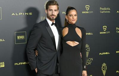 Izabel Goulart a atras toate privirile la decernarea Balonului de Aur » Cum a apărut fotomodelul brazilian