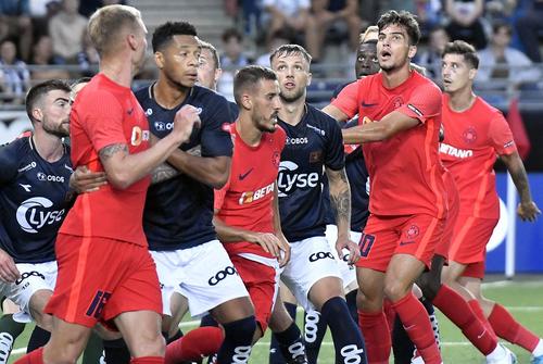 Marco Dulca (nr. 20), în tricoul FCSB-ului / foto: Ionuț Iordache