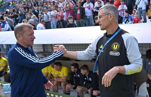 Cum caracterizează Sabău echipa lui Dorinel Munteanu, înaintea duelului direct: „Să fie o revanșă!”