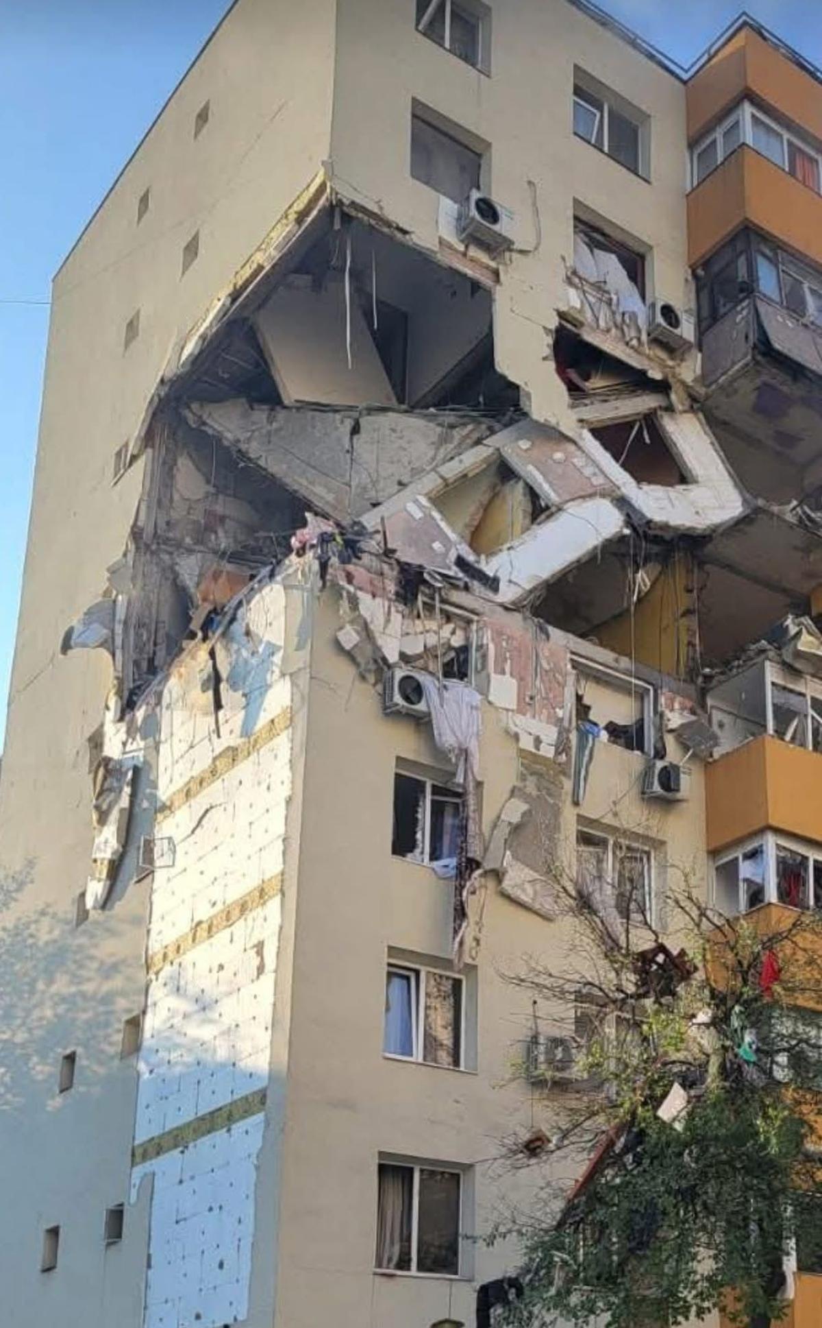Bloc explodat în cartierul Rahova, foto: Imago