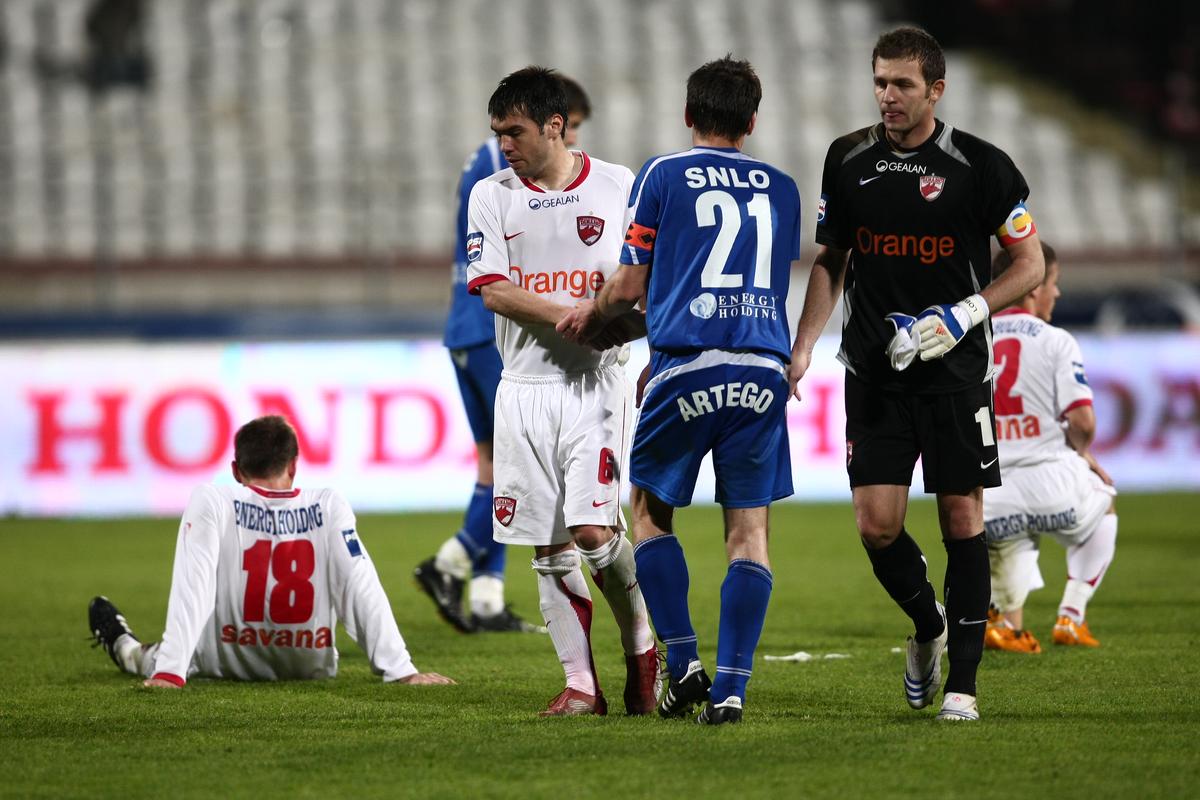 Cum l-a convins Pancu pe fostul campion din Liga 1 să nu revină în România: „Bă, tu ai bani? Dacă nu, miroși a prost”
