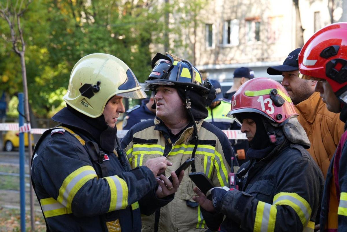 Bloc explodat în cartierul Rahova, foto: Imago