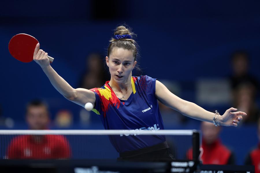 Andreea Dragoman a intrat în toate cele trie îmtâlniri de până acum ale României FOTO ETTU Reprezentativele României sunt la un pas de medalii la Campionatul European pe echipe la tenis de masă » Ce au spus „tricolorii” după calificarea între primele opt