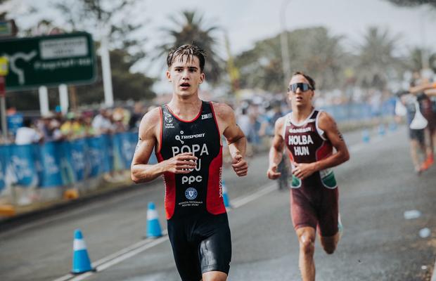 Performanță istorică! Carol Popa a terminat pe locul 8 la Campionatele Mondiale de juniori, cel mai bun rezultat din istoria triatlonului românesc