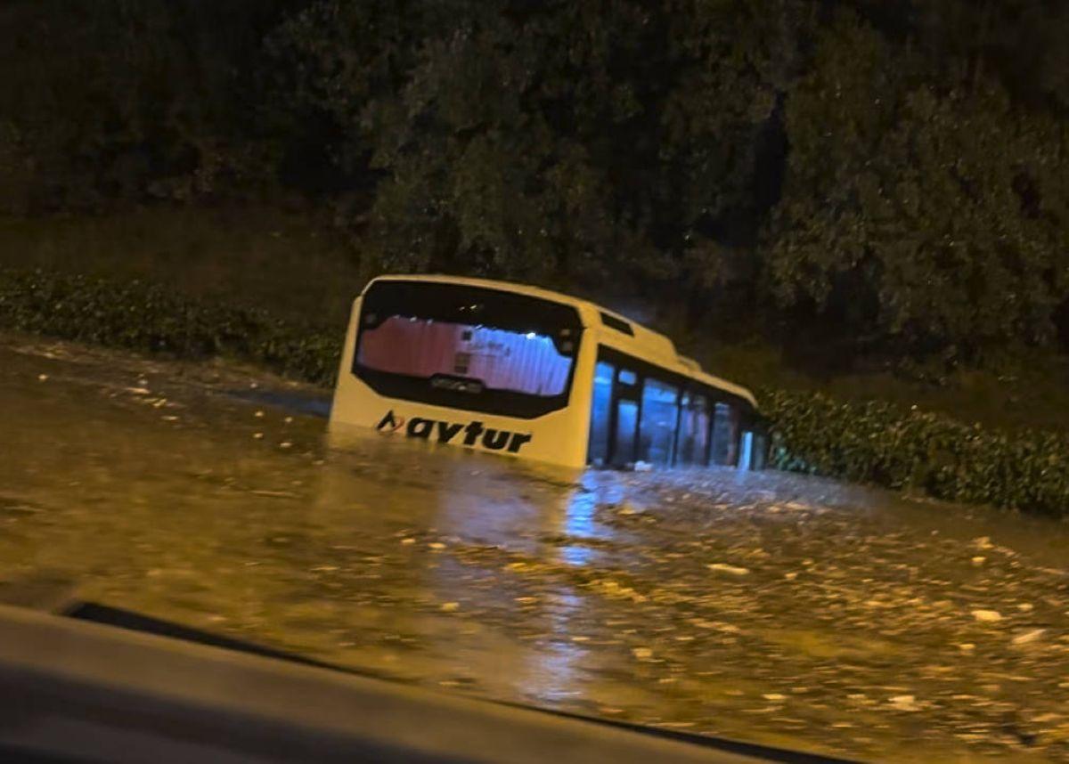 Inundațiile apocaliptice paralizează fotbalul » Se amână 3 meciuri?