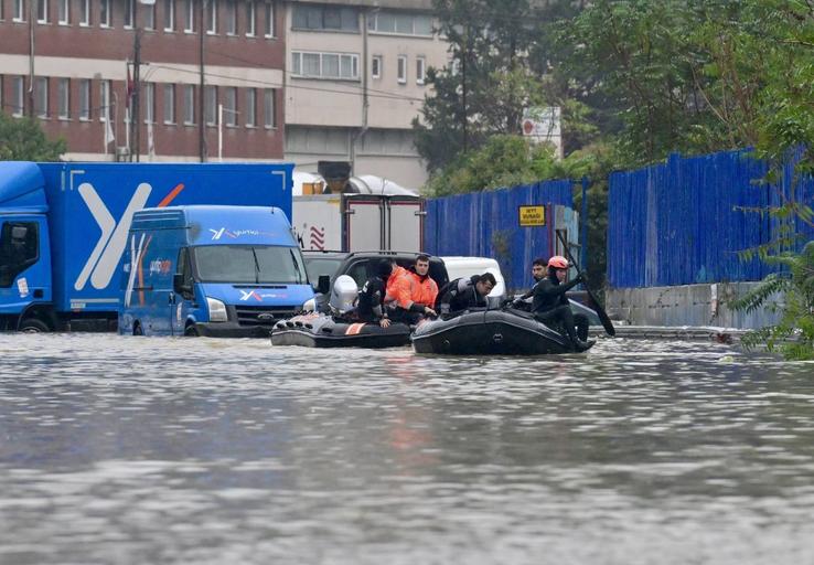 Potopul abătut asupra Istanbulului a provocat deja 4 morți și pagube materiale incomensurabile / Foto: Imago